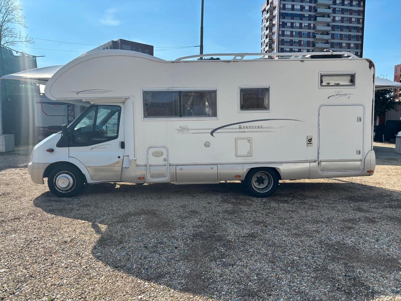 Kentucky Estro 4 G camper