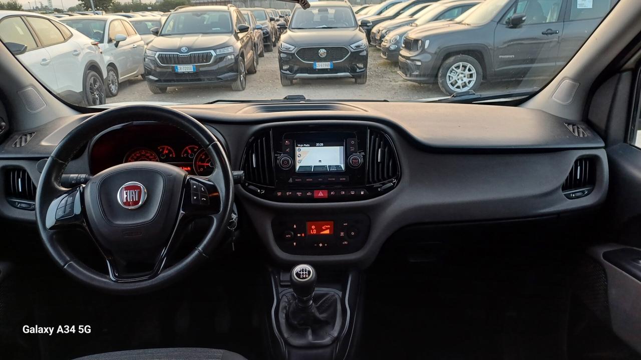 Fiat Doblo Natural Power Lounge 7 posti