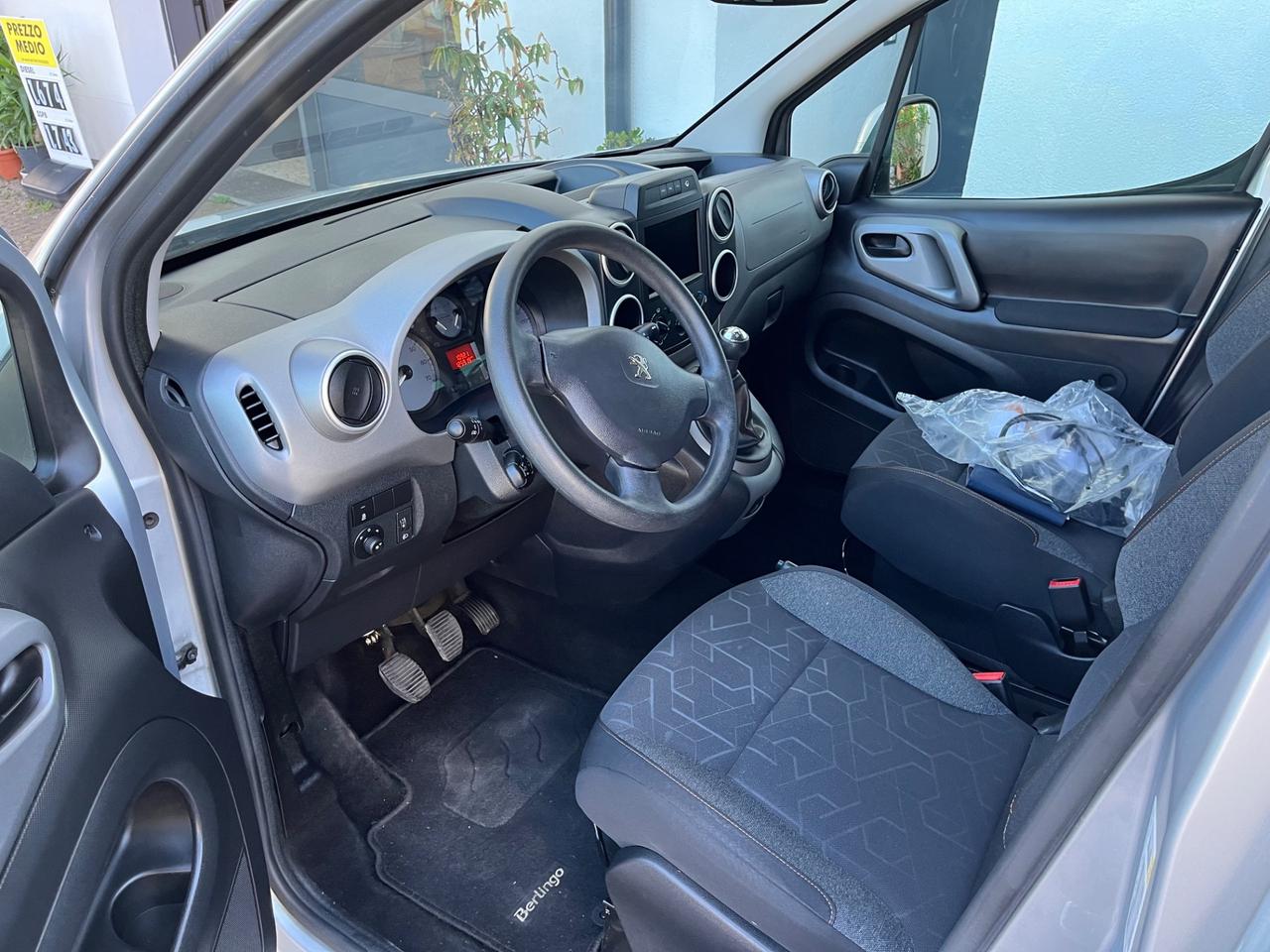 Peugeot Partner Tepee BlueHDi 100 Active