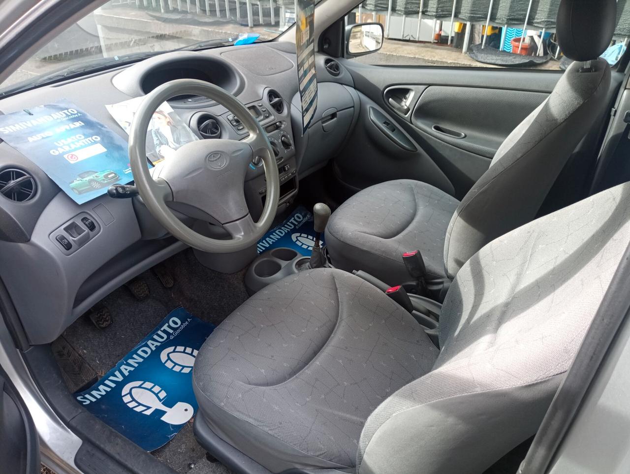 Toyota Yaris 1.0i 16V cat 3 porte Sol prov nord