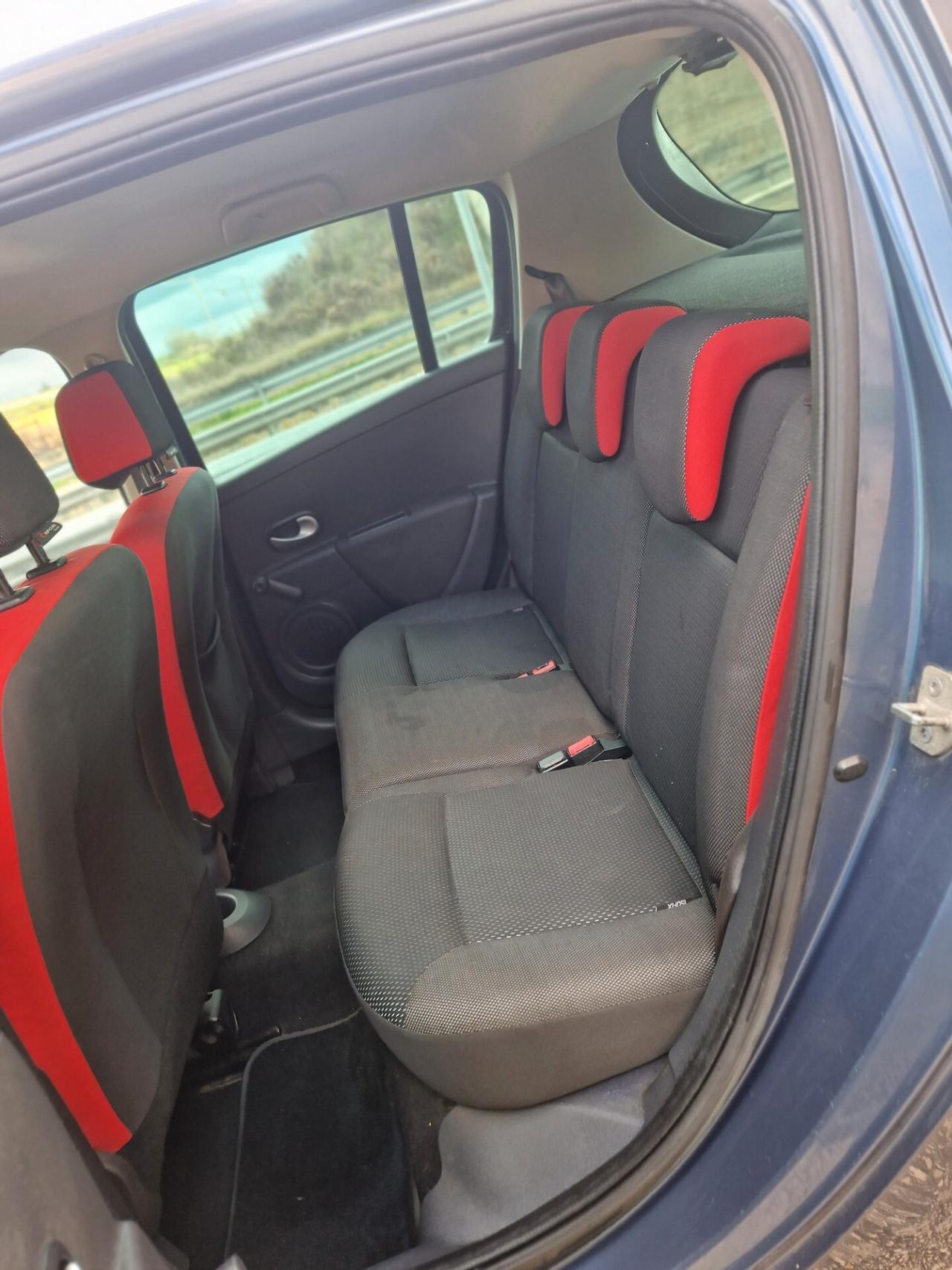 Renault Clio 1.2 16V 5 porte Rip Curl