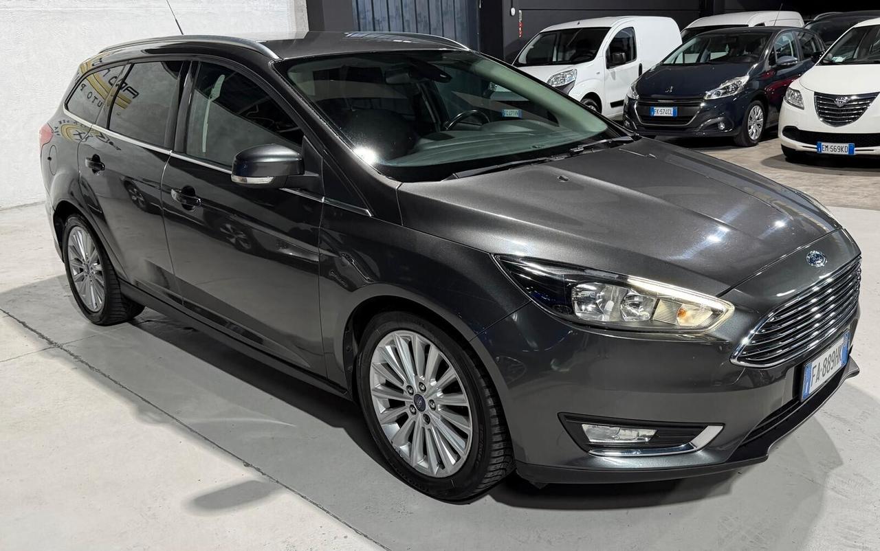 Ford Focus IVA ESPOSTA Titanium Diesel Euro6 Neopatentati