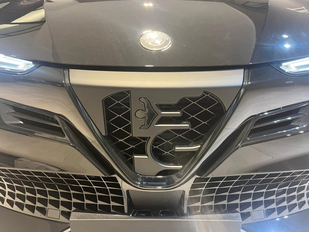 Alfa Romeo Junior 1.2 ibrida Speciale 136cv edct6