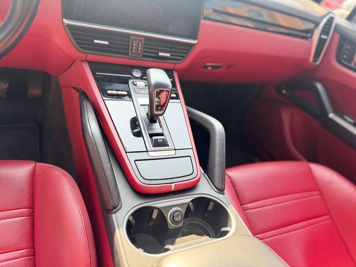 Porsche Cayenne 3.0 e-hybrid 5p.ti tiptronic