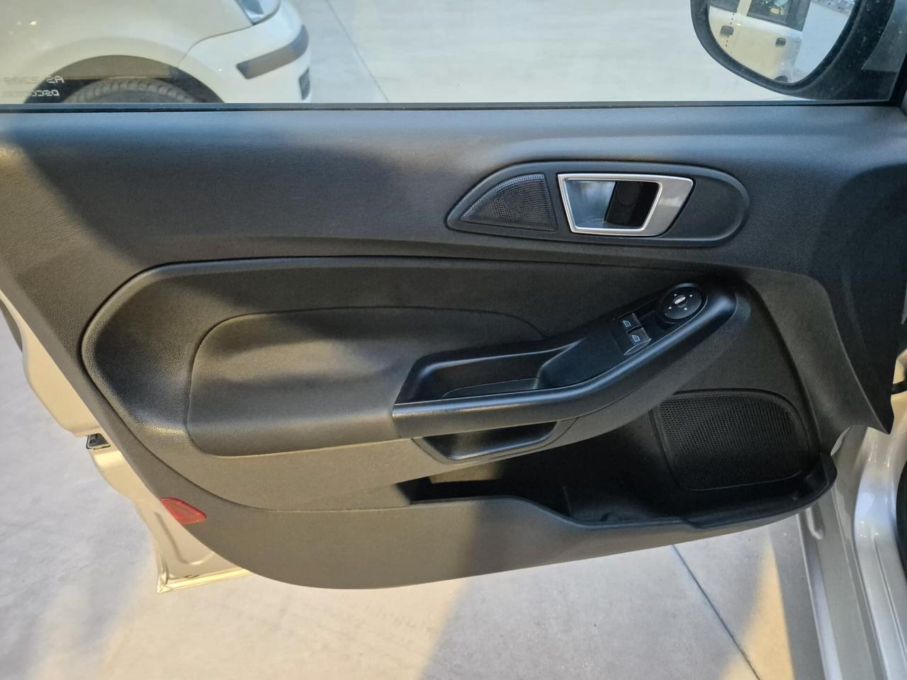 Ford Fiesta 1.2 60CV 5 porte