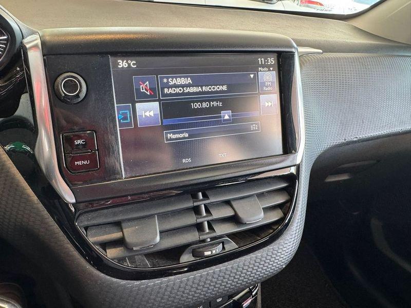 Peugeot 2008 1.6 BlueHDi 120 CV Féline