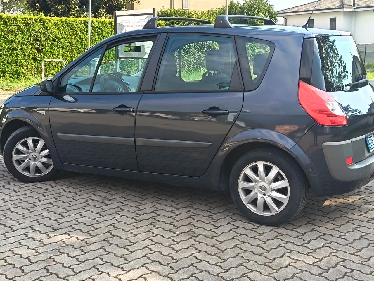 Renault Scenic Scénic 1.6 16V Pack
