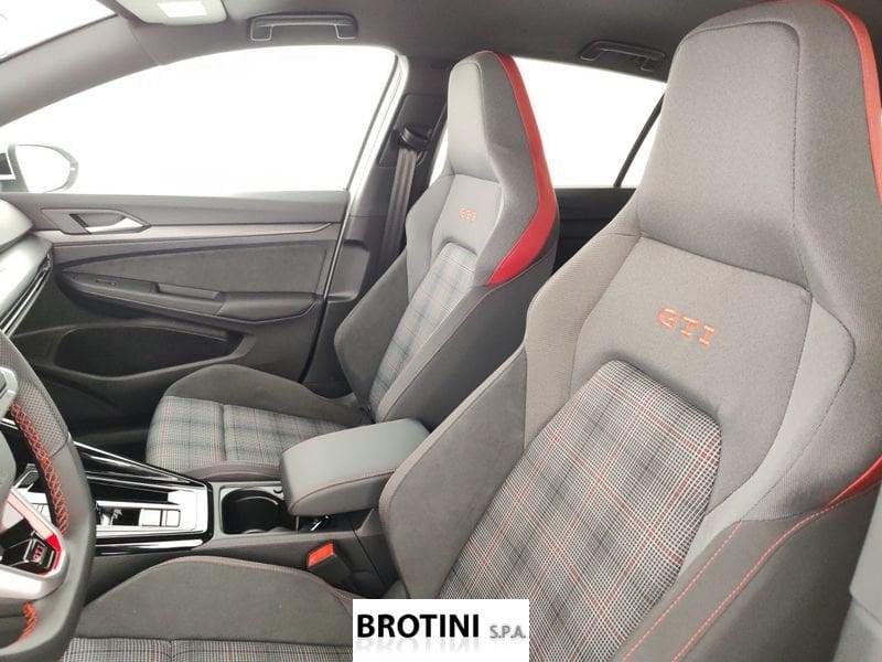 Volkswagen Golf 2.0 TSI GTI DSG
