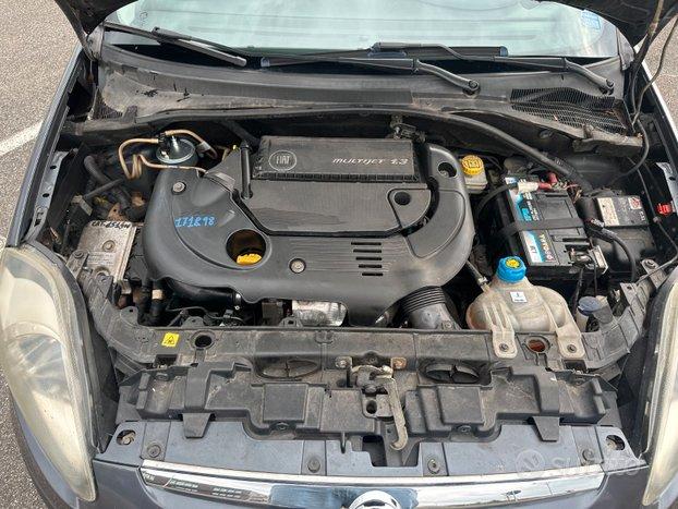 FIAT PUNTO 2011 - PROMO - NEOPATENTATI