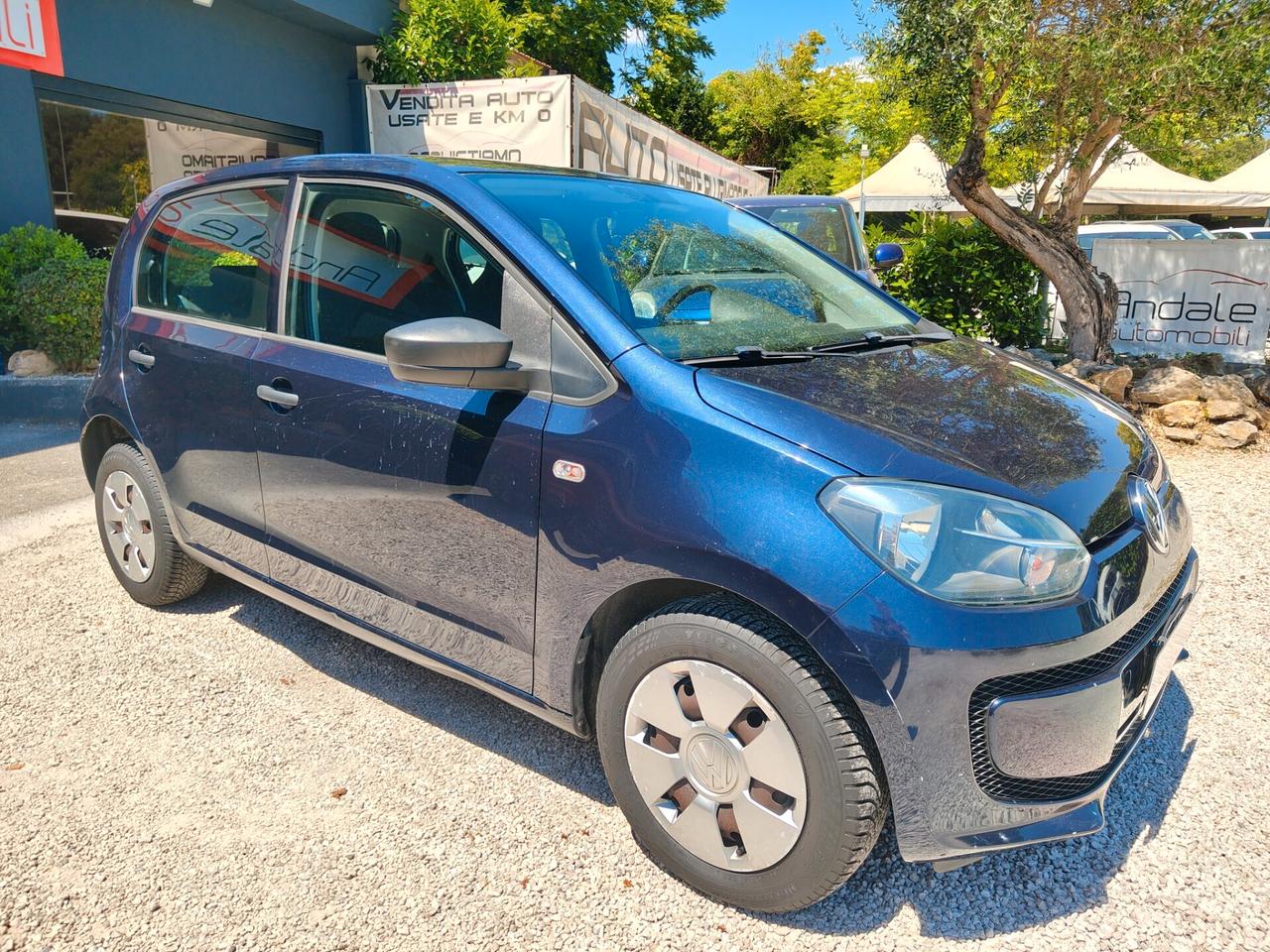 Volkswagen up! 1.0 5p. move **KM 105000**