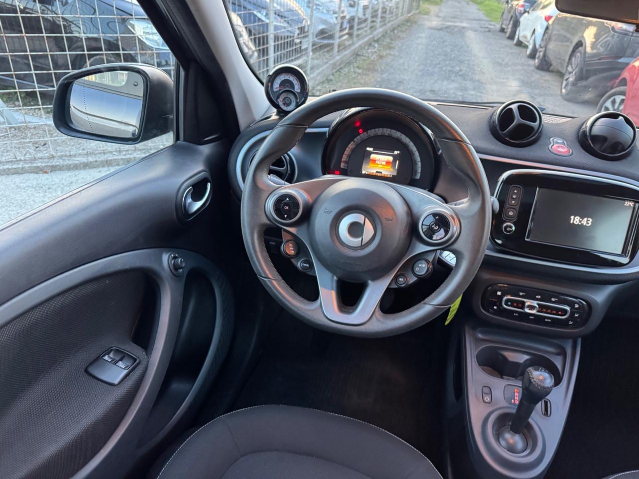 Smart ForFour 70 1.0 twinamic Nightsilver