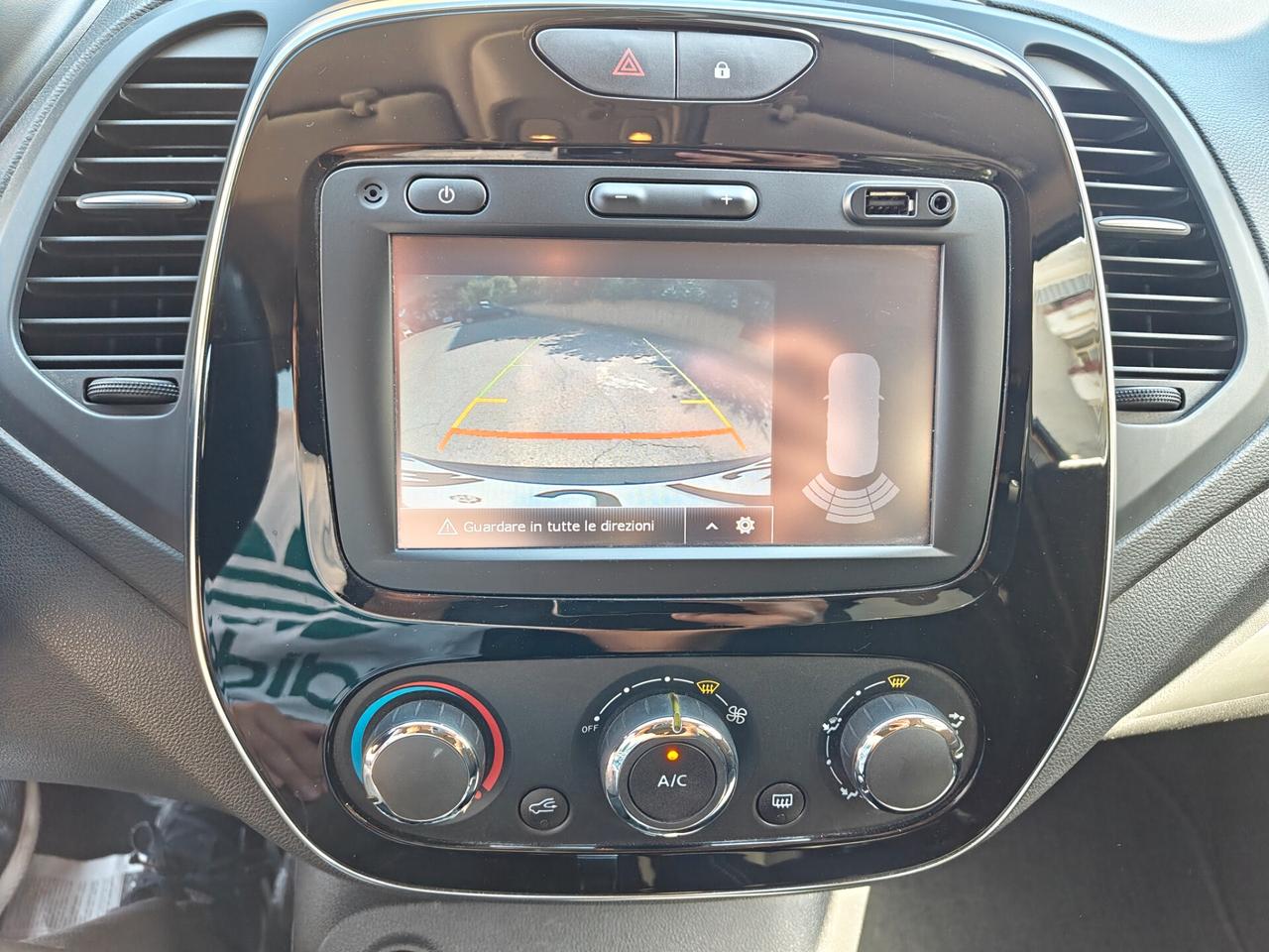 Renault Captur dCi 8V 90 CV EDC Sport Edition