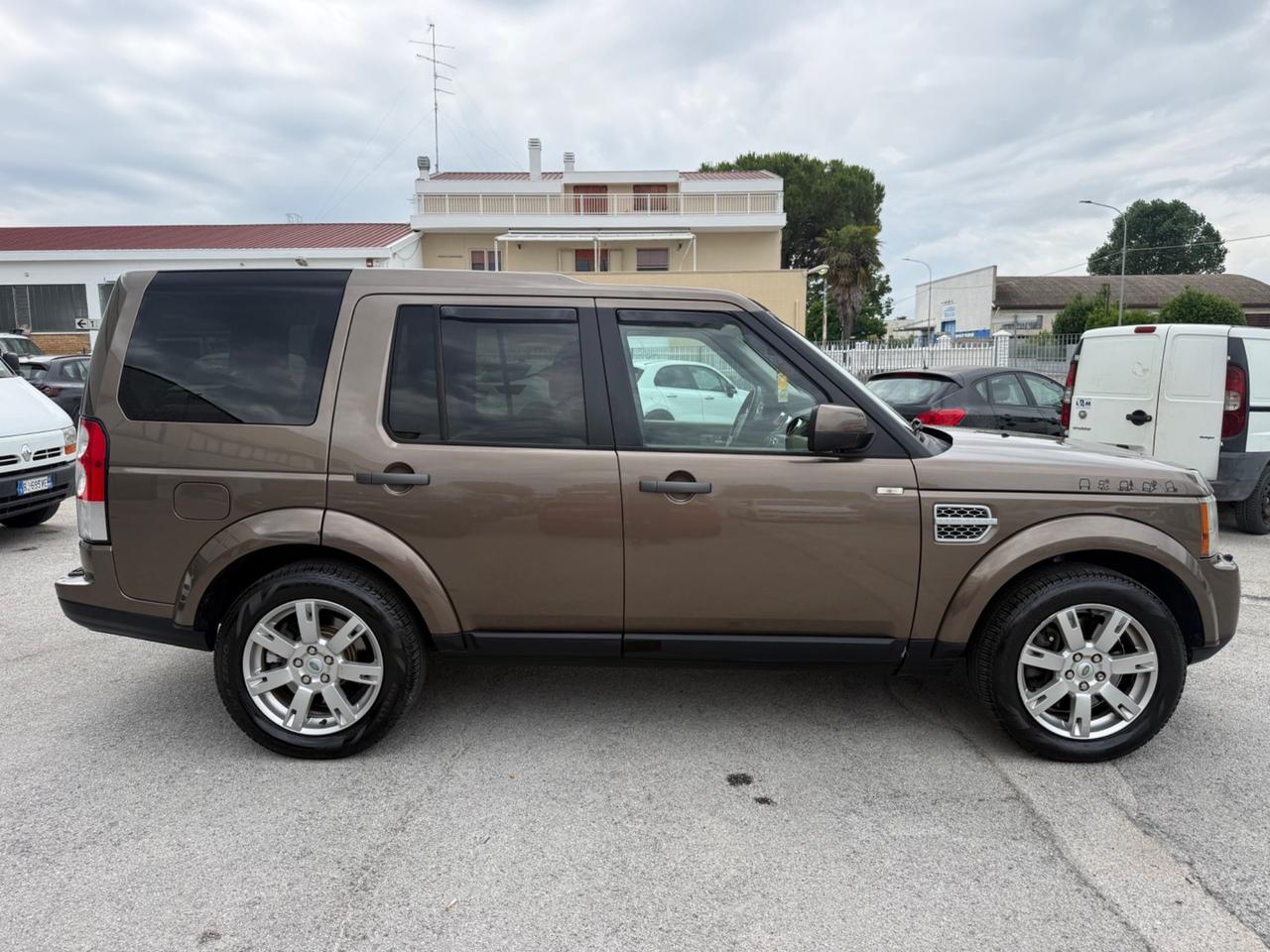 Land Rover Discovery 4 3.0 SDV6 245CV SE ESPETTACOLARE