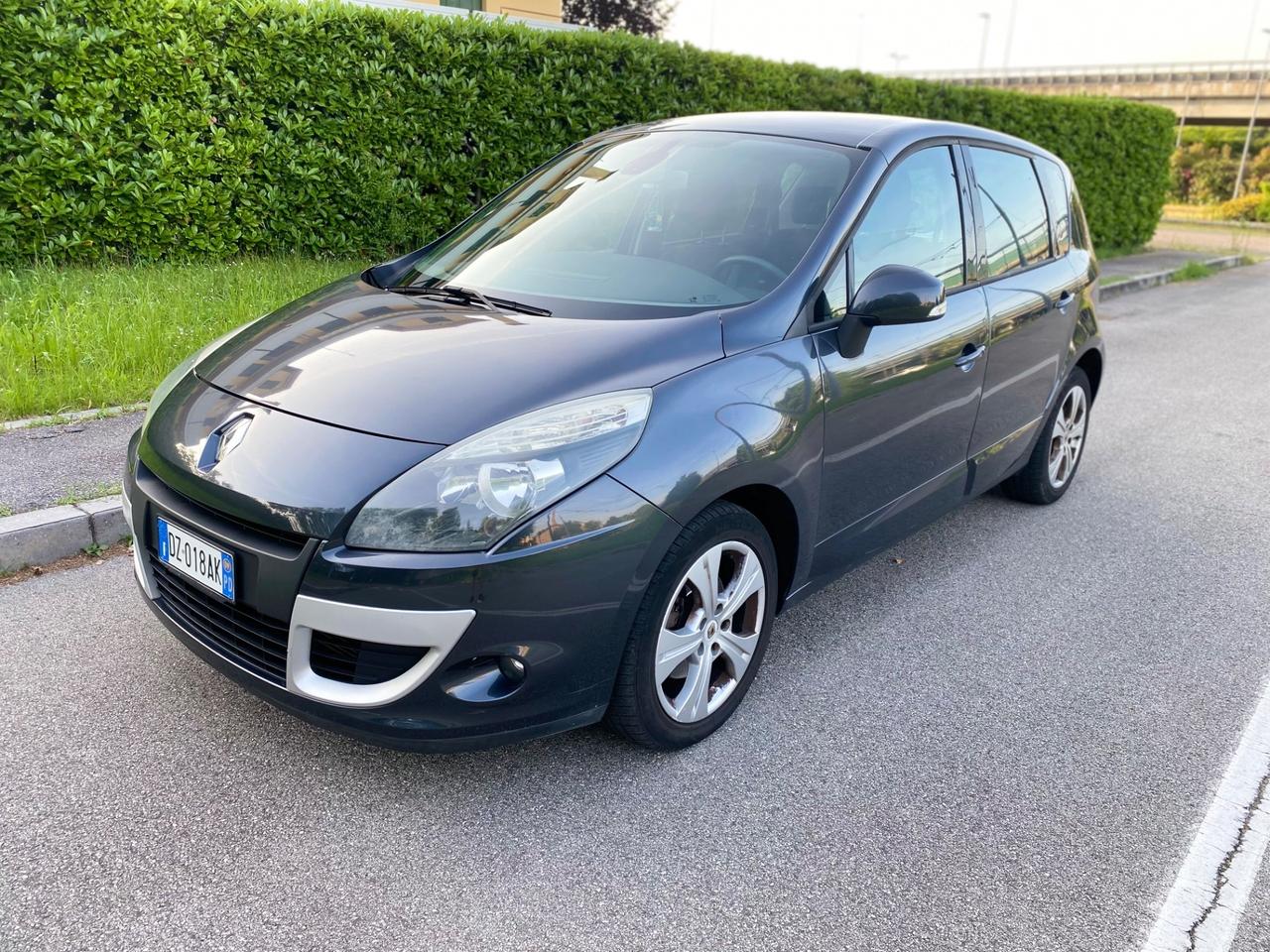 Renault Scenic XMOD1.5 dCi 110CV Dynamique
