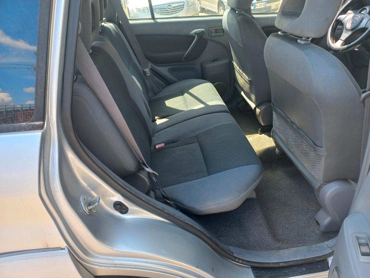 Toyota RAV 4 RAV4 2.0 Tdi D-4D cat 5 porte Sol