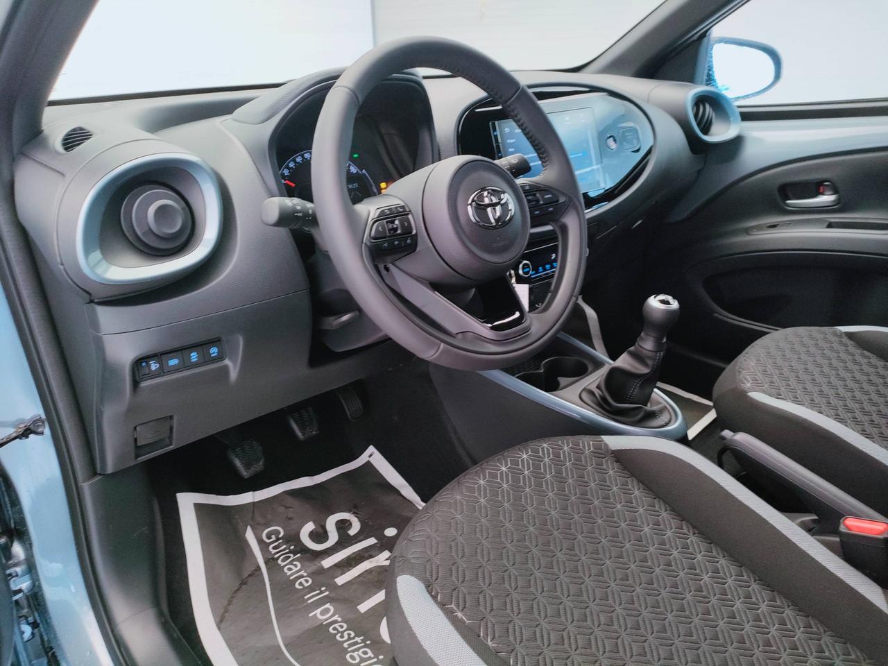 TOYOTA Aygo X 1.0B TREND MT - MY24