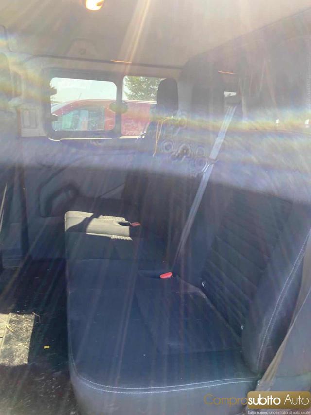 FORD Transit Custom 320 2.0 EcoBlue 6 POSTI 130 PC Combi + IVA 22%
