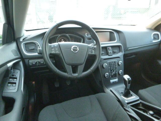 Volvo V40 D2 Inscription NEOPATENTATO