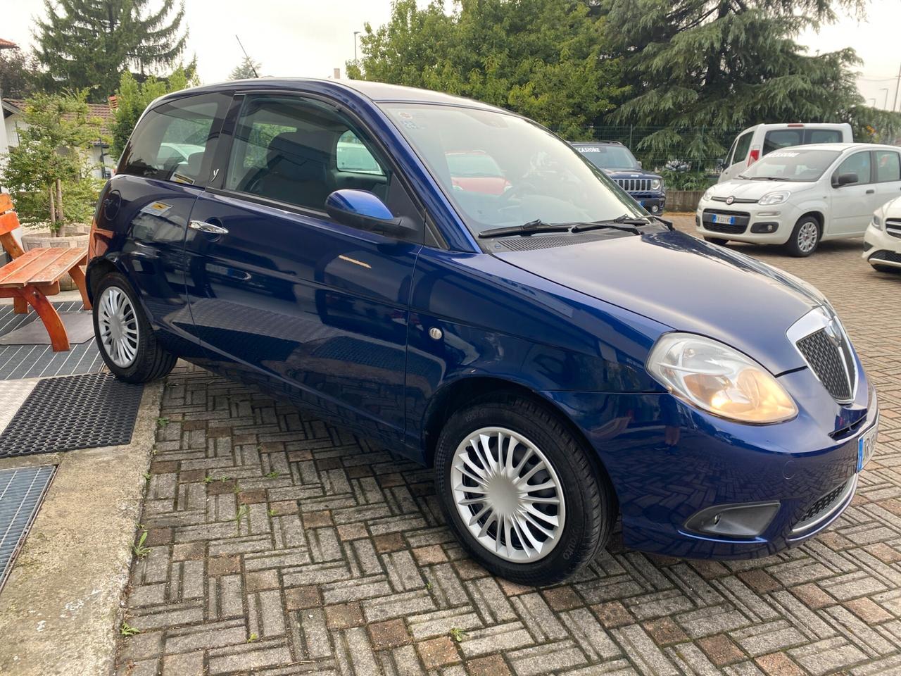 Lancia Ypsilon 1.2 Argento