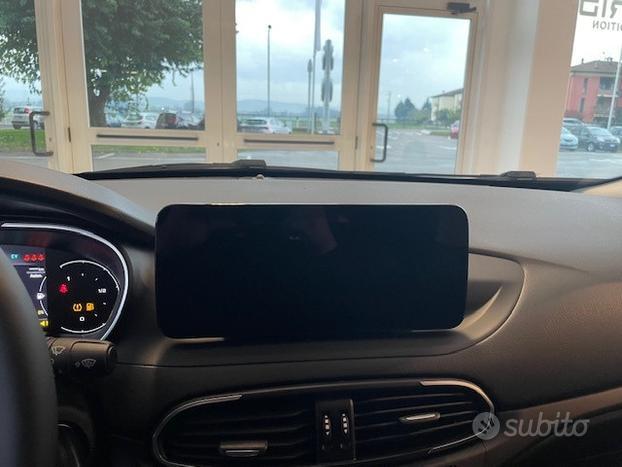 FIAT Tipo Hatchback My23 1.5 Hybrid130cv Dc N66648