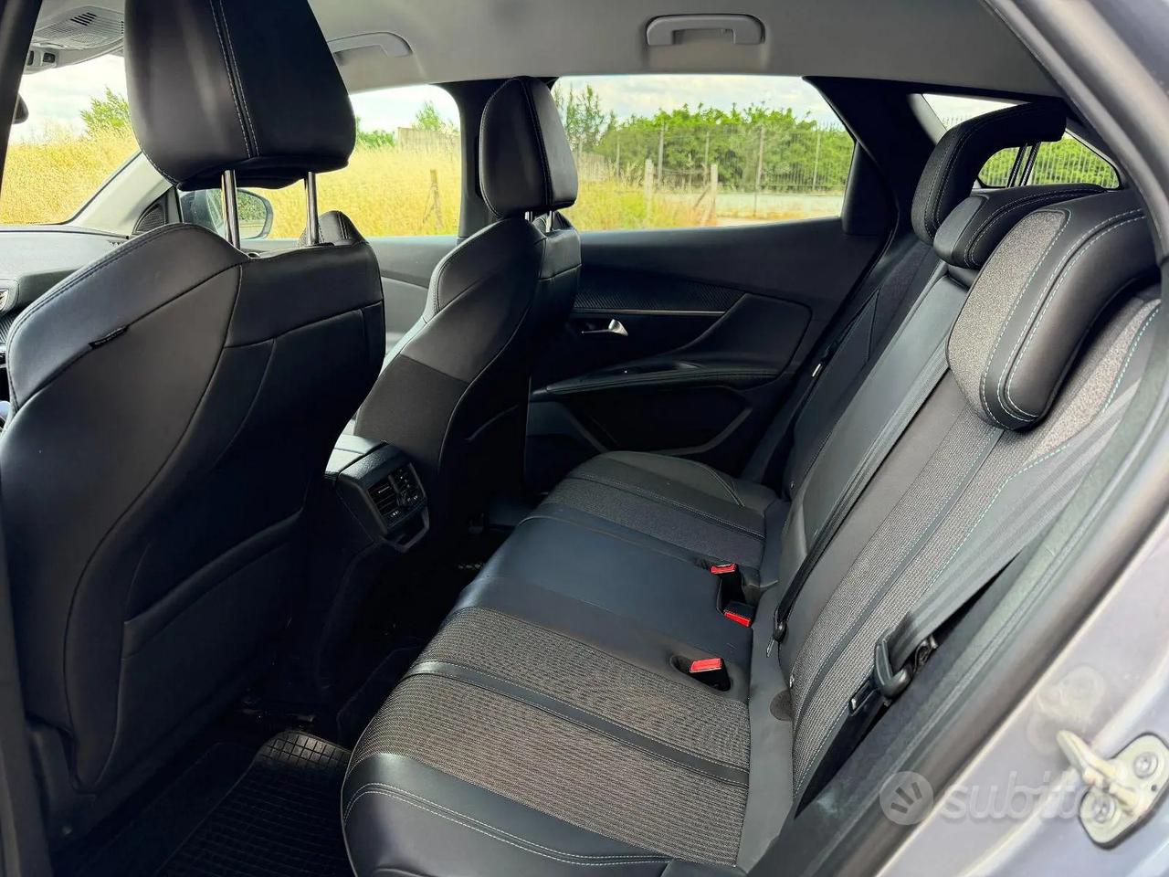 Peugeot 3008 1.5 BlueHDI 130cv Allure IVA ESPOSTA