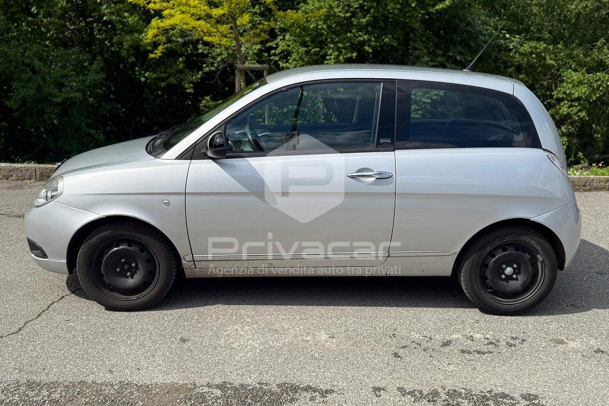 LANCIA Ypsilon 1.2 69 CV Unyca
