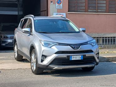 TOYOTA RAV4 2.5 Hybrid 2WD Lounge