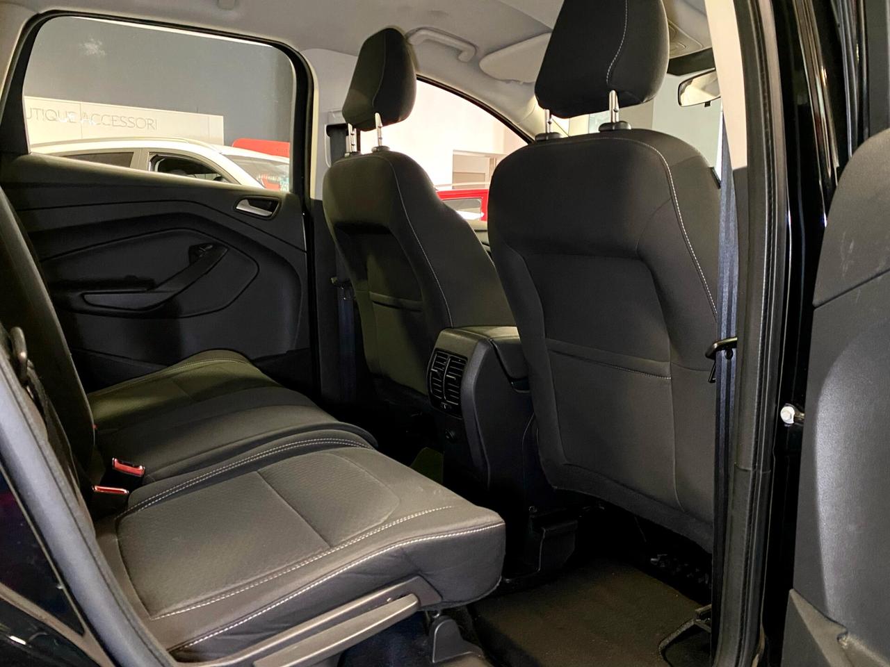 Ford Kuga 2.0 TDCI 120 CV S&S 2WD Powershift Business
