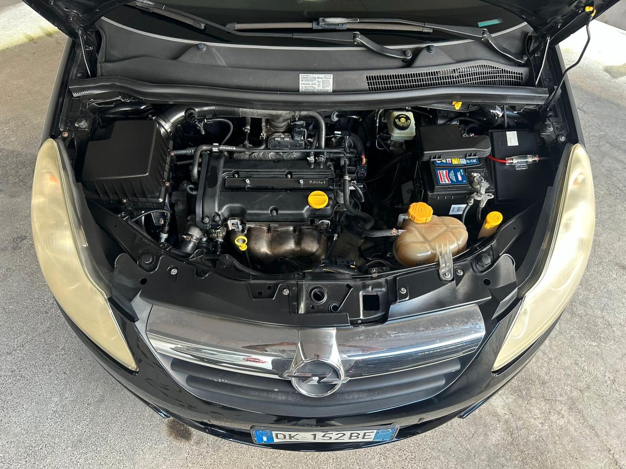 Opel Corsa 1.2 3 porte Enjoy
