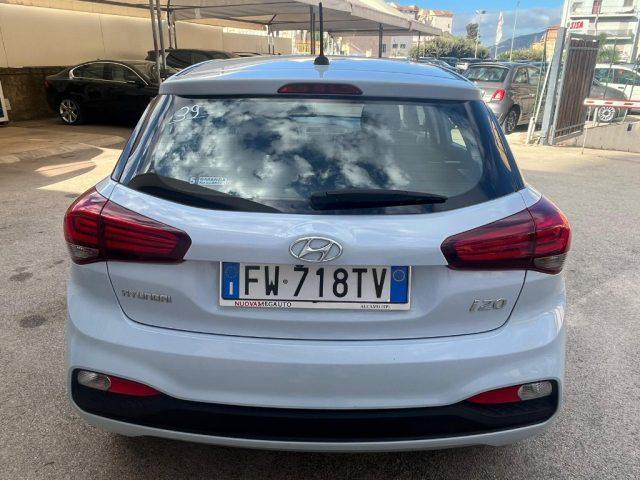 HYUNDAI i20 1.2 5 porte Connectline