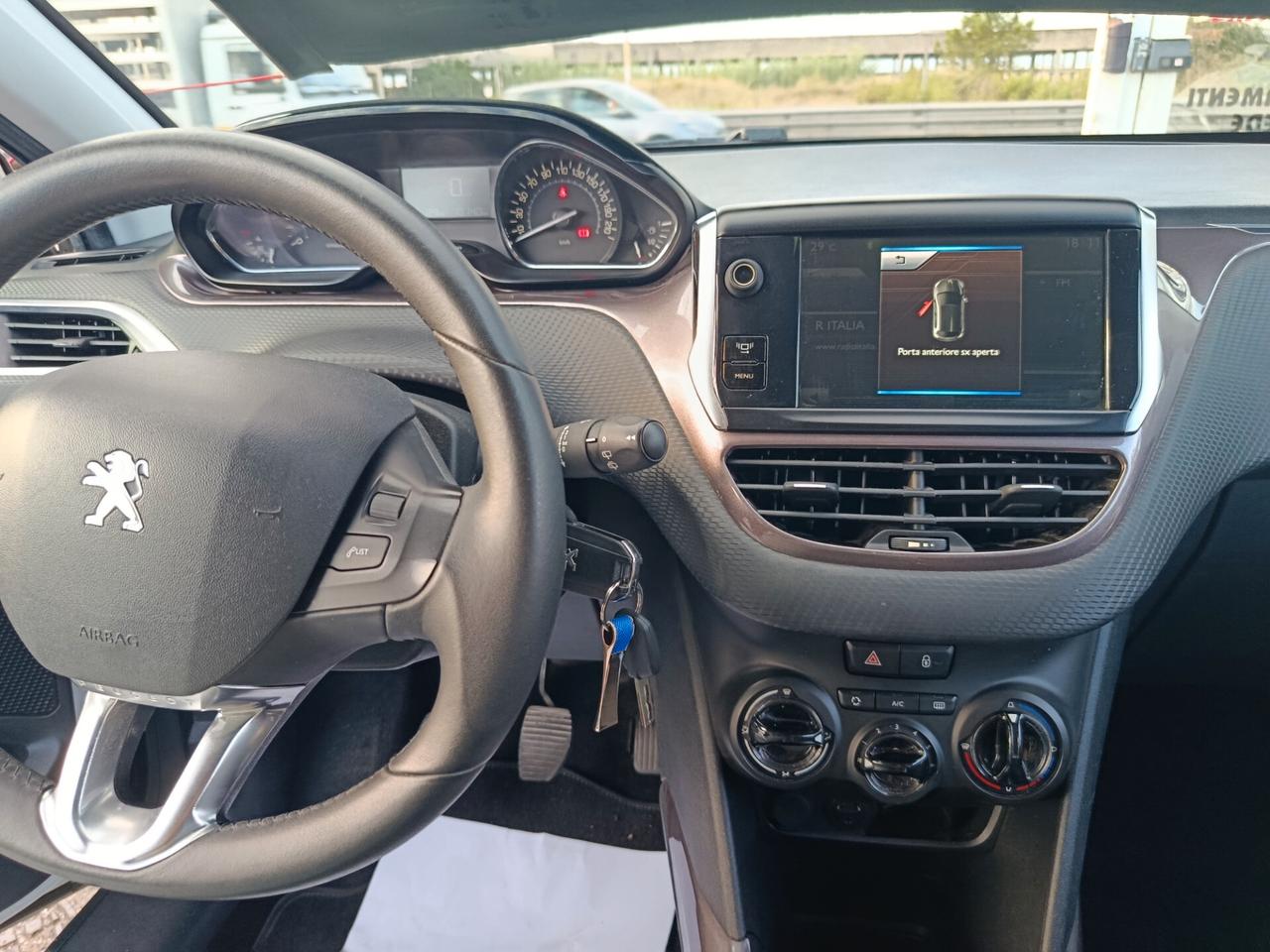 Peugeot 2008 1.6 e-HDi 92CV S&S Allure
