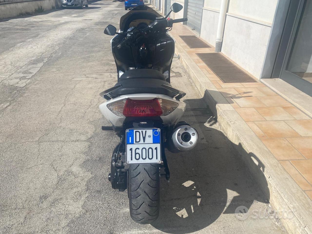 Yamaha T Max - 2011