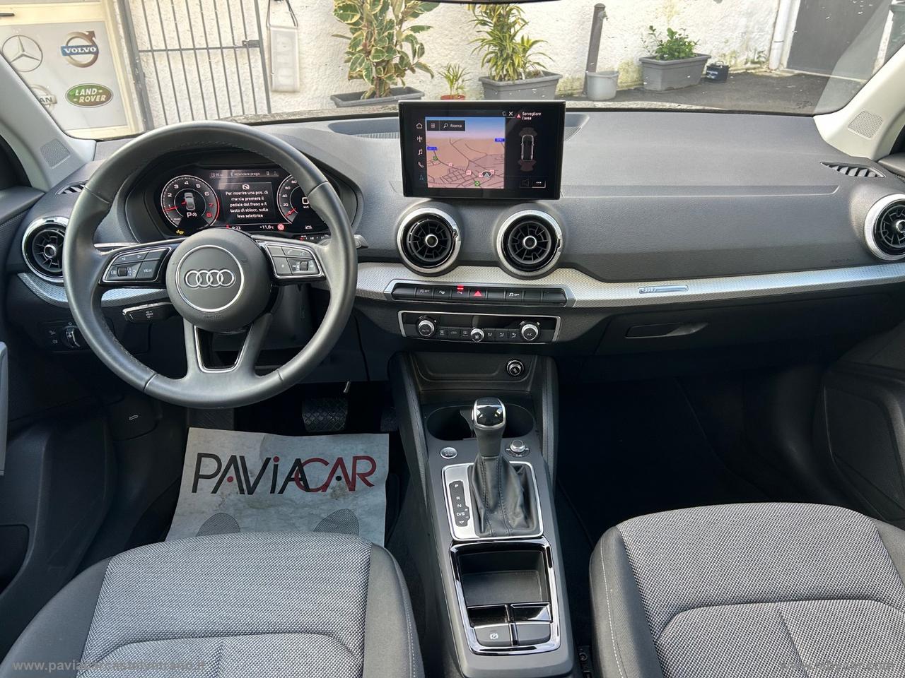 AUDI Q2 35 TFSI S tronic Identity Black