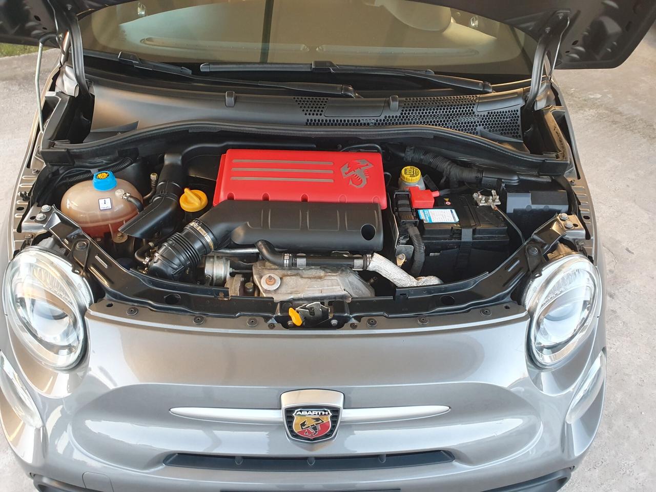 Abarth 595 1.4 Turbo T-Jet 165 CV Turismo