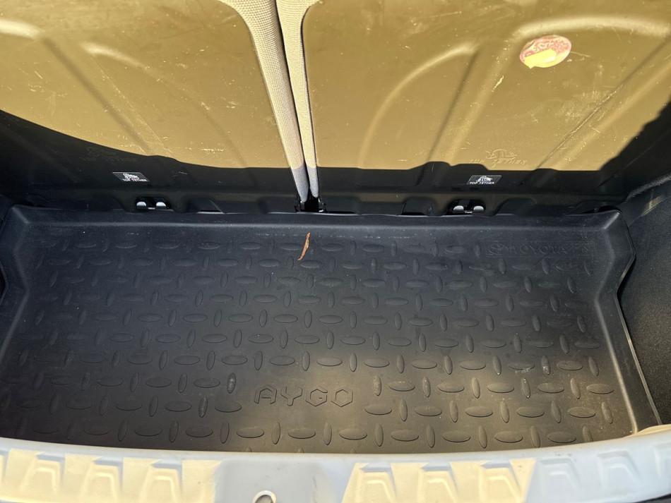 Toyota Aygo 5 Porte 1.0 VVT-i x-wave