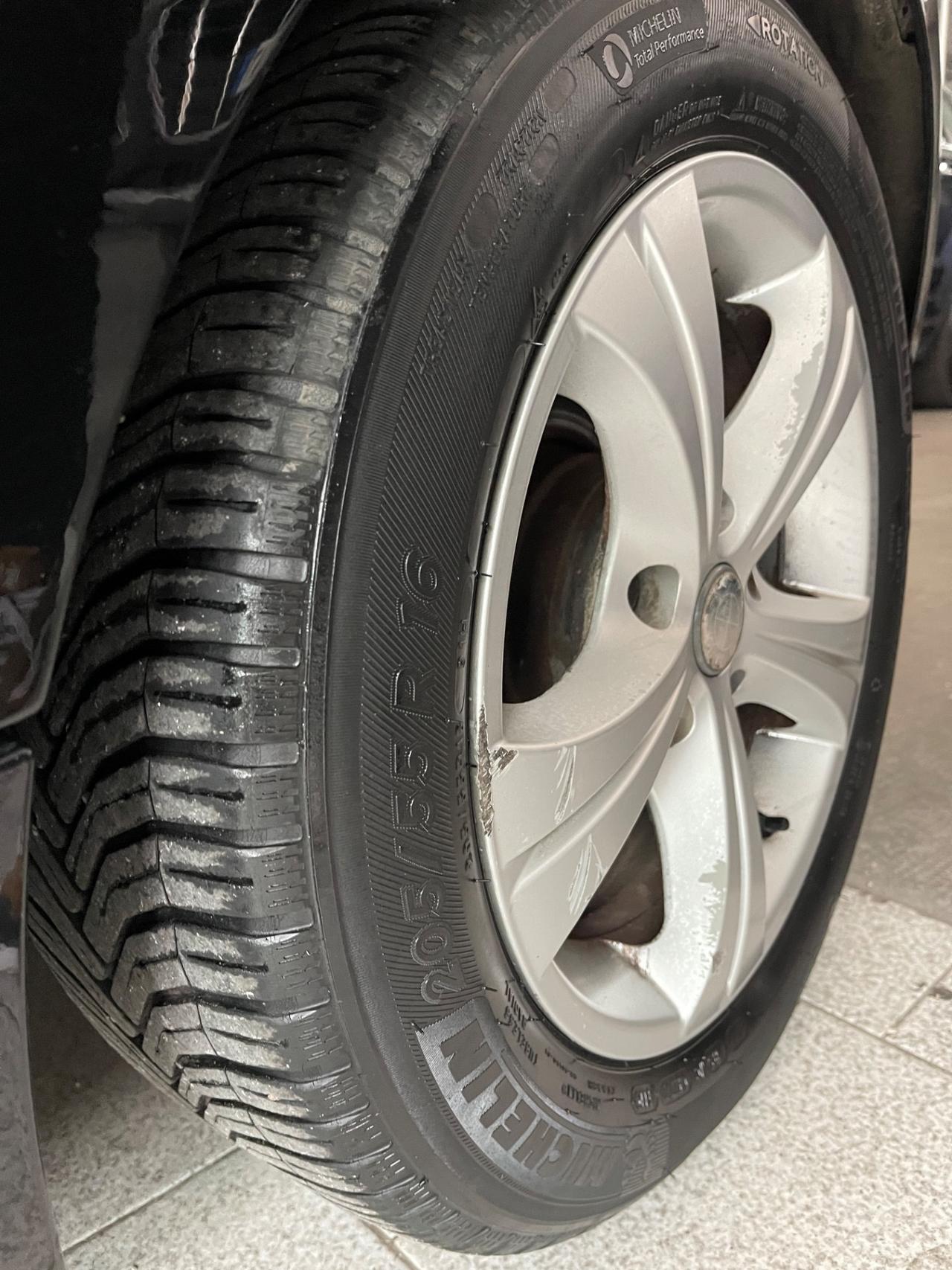 Bmw 118 118d cat 5 porte Futura DPF