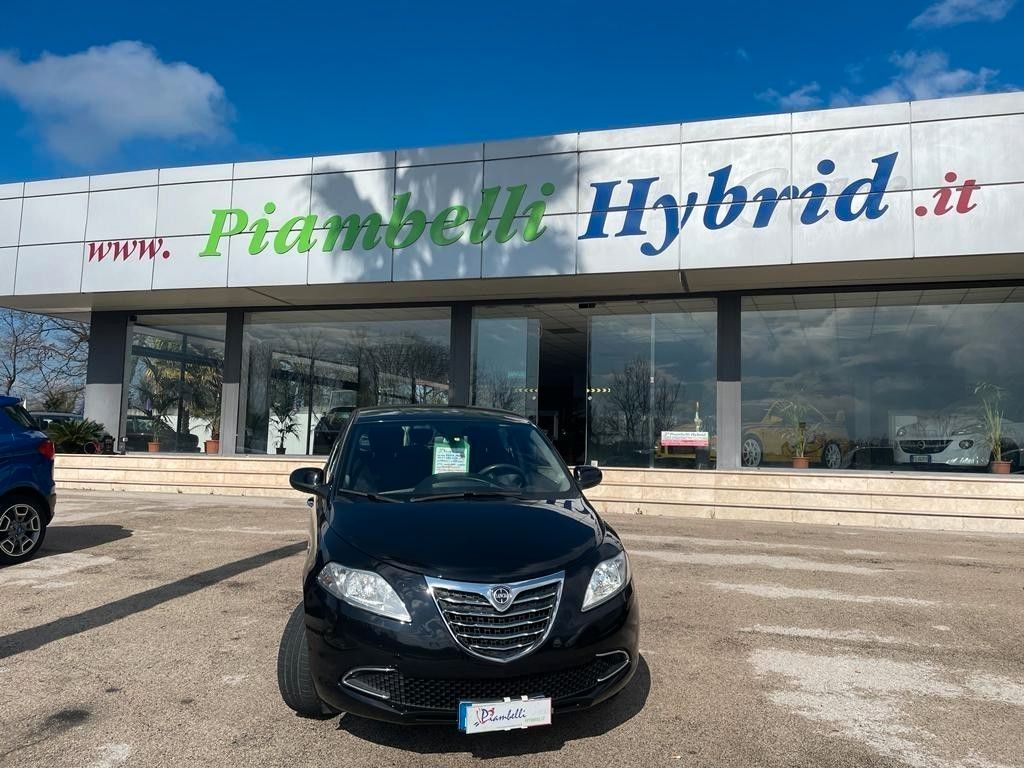 Lancia Ypsilon 1.2 69 CV 5 porte GPL Ecochic Gold NEOPATENTATI