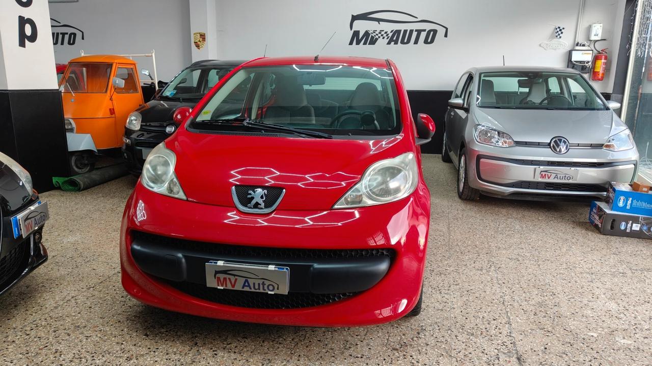Peugeot 107 1.0 68CV 3p. Sweet Years