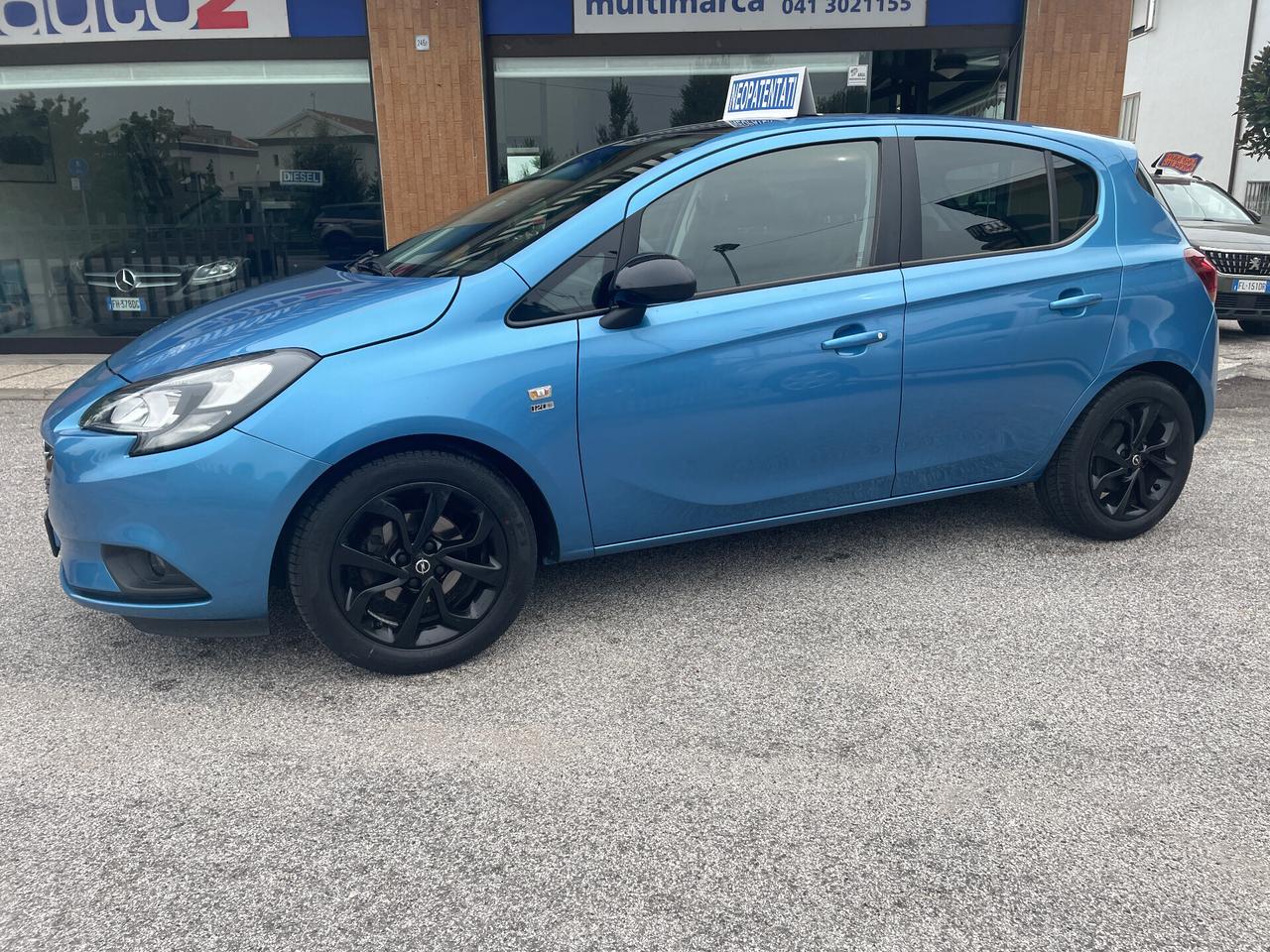 Opel Corsa 1.2 5 porte Black Edition x NEOPATENTATI