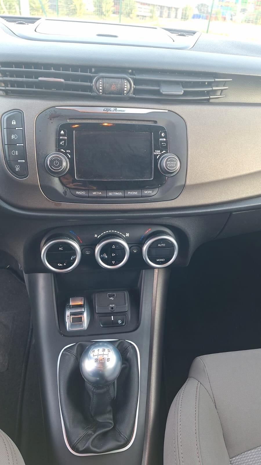 Alfa Romeo Giulietta 1.6 JTDm-2 105 CV Exclusive