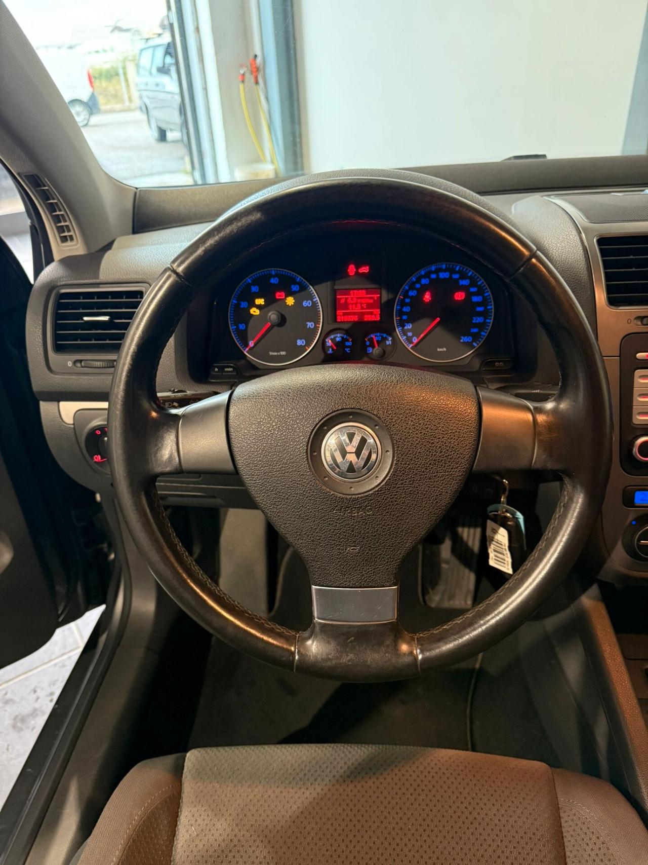 Volkswagen Golf -GPL -NEOPATENTATI