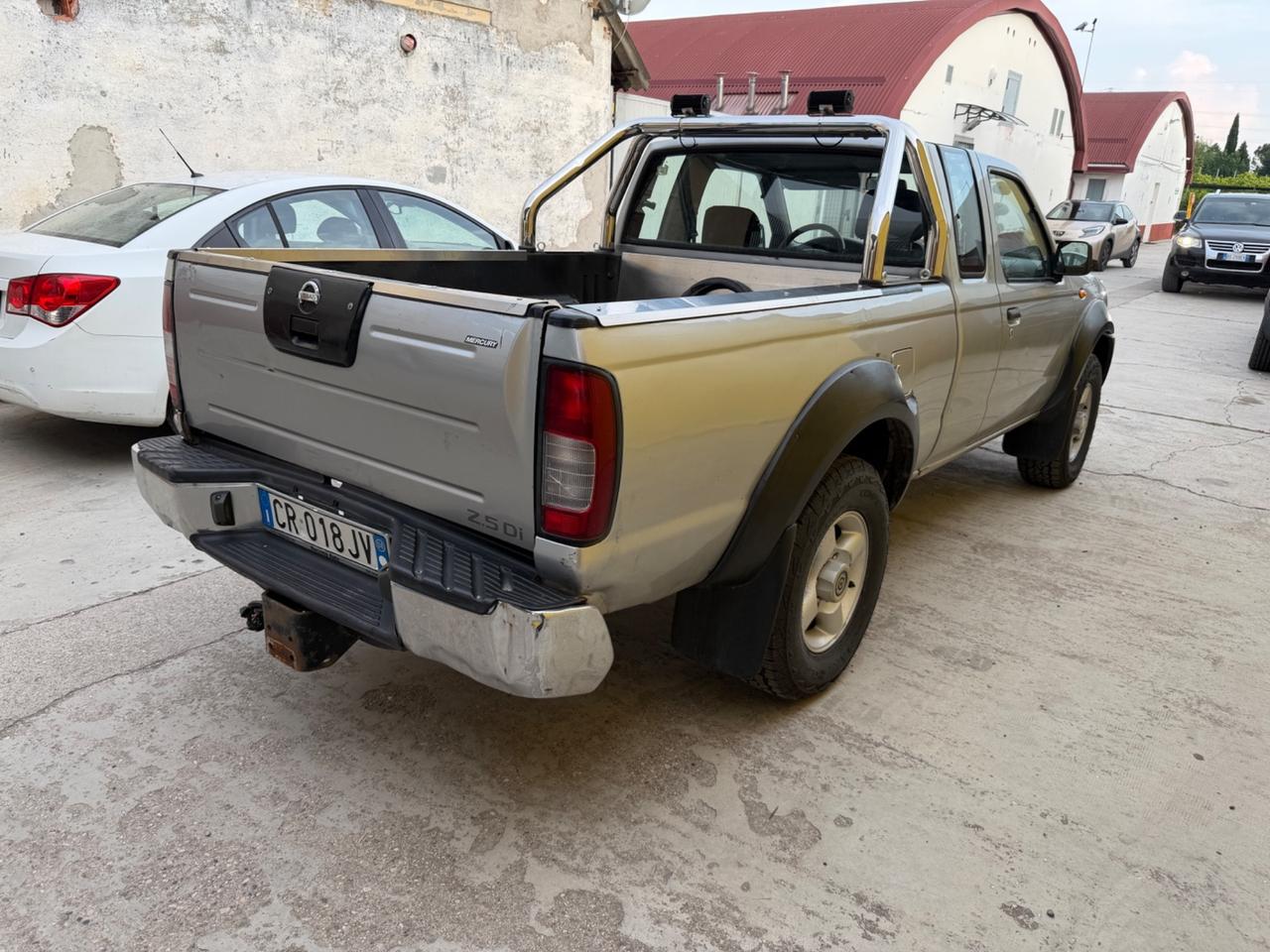 Nissan Navara King Kab con clima - 2004