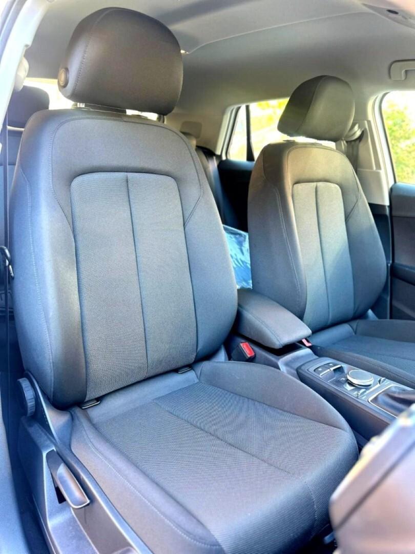 AUDI Q2 30 TFSI Business