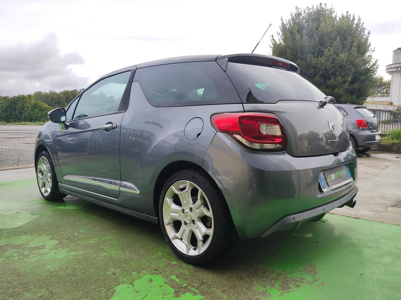 Citroen DS DS3 1.5 SPORT BICOLOR