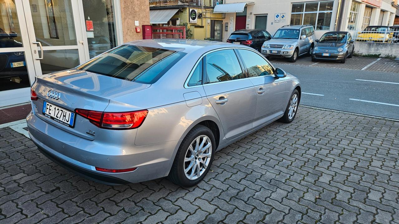 Audi A4 40 2.0 tdi Sport quattro 190cv s-tronic