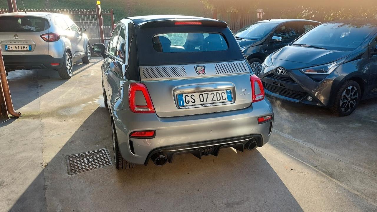 Abarth 695 C 1.4 Turbo T-Jet Rivale