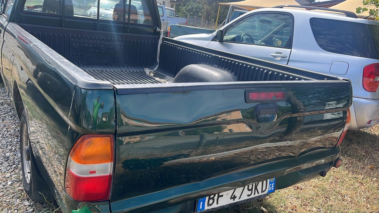 L200 2.5 tdi Pick up cassone lungo