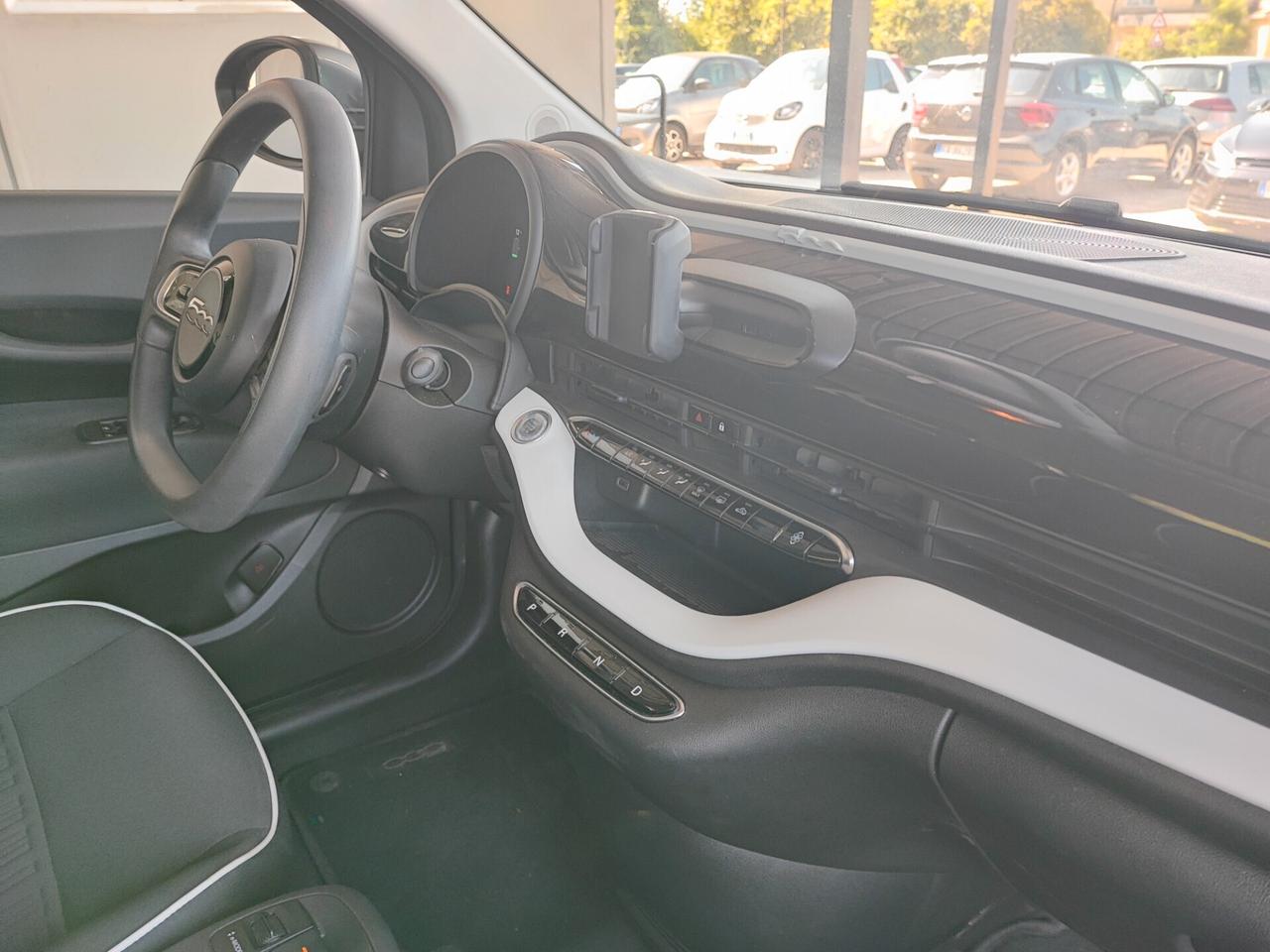 Fiat 500 500e Berlina 23,8 kWh Action