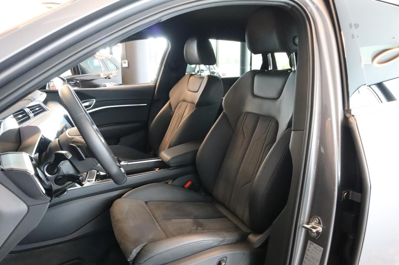 E Tron 55 408CV QUATTRO HUD 20"