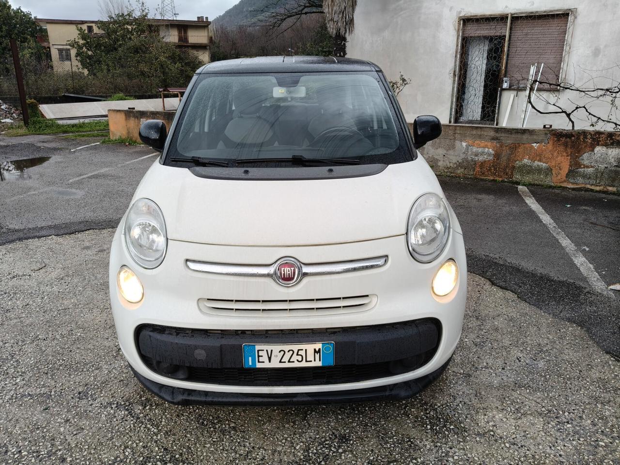 FIAT 500L FULL OPTIONAL A METANO A.F.F.A.R.E